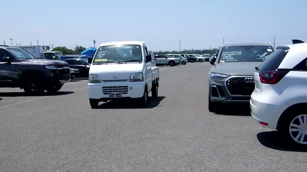 1999 Suzuki Carry Truck DA52T (UW-6a4f63323e19d)
