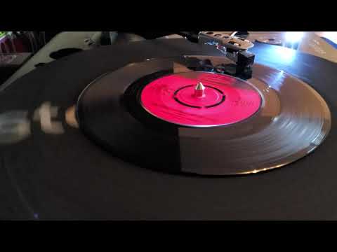 GENO WASHINGTON AND THE RAM JAM BAND. SHE SHOT A HOLE IN MY SOUL.