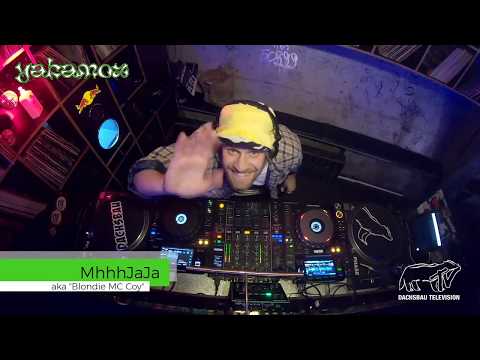 DachsbauTV w/ Yakamoz