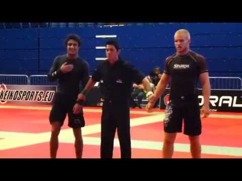 Tommy Gustav Karlsson vs Joseph Karim - FINALS - IBJJF London No-Gi Open 2013 - Brown Adult - Open