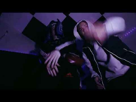 UEEST vs RUSSO - #FREESTYLE ( BoomBap vs Drill )