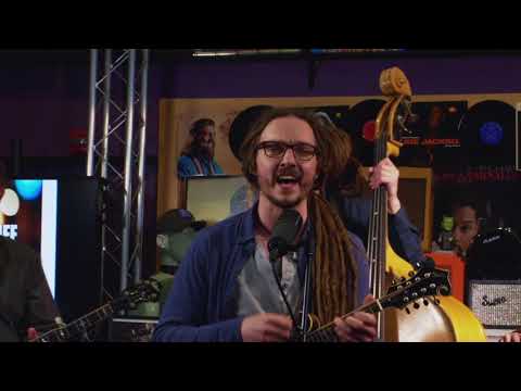 OFF THE CUFF CONCERT SERIES - Chicken Wire Empire - Full Episode