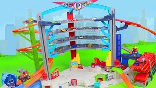 Hot Wheels Unboxing: Ultimate Garage mit Spielzeugautos von Lightning McQueen & Blaze für Kinder