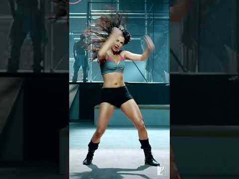 A song that hits you with all the dance feels. #Kamli #KatrinaKaif #YRFShorts #Shorts #MusicShorts