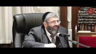 הרב אייל עמרמי - מי יכנס לישיבות של אבותינו הקדושים בזמן המשיח? (הרב אייל עמרמי) - התמונה מוצגת ישירות מתוך אתר האינטרנט יוטיוב. זכויות היוצרים בתמונה שייכות ליוצרה. קישור קרדיט למקור התוכן נמצא בתוך דף הסרטון