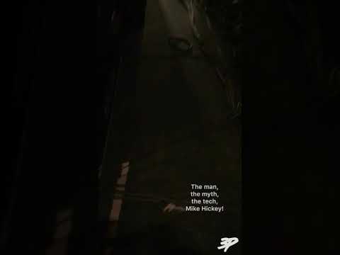 Joe Bonamassa - Backstage tour and pedalboard!