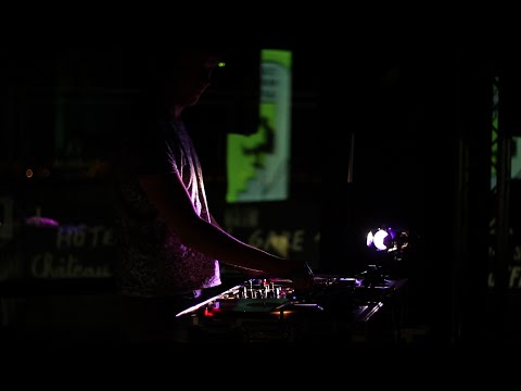 SOFA SOUNDS x LE NID - MÔME