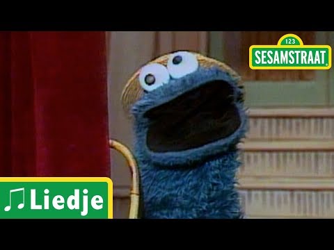 Pluizig en blauw - Liedje - Sesamstraat