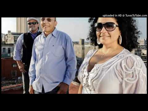 Este amor que se muere/ Canta Yeny Valdes LOS VAN VAN/ Dj Lion Timba