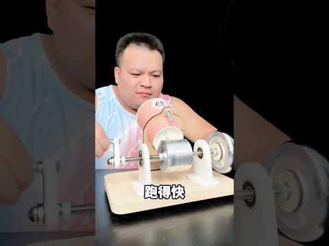 Homemade cup phonograph. The physics teacher successfully burned the singing voice on the homema