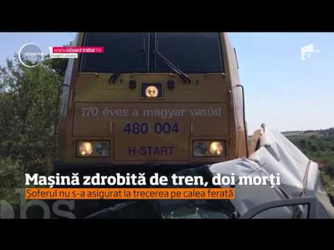 Doi oameni au murit după ce maşina în care se aflau a fost zdrobită de tren, în judeţul Mehedi