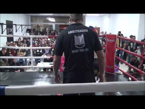 [FGMT] Lucas Coradini (Striking Arts) VS Jeferson Gubiani (Lion Team) - COPA RS MUAYTHAI 2016