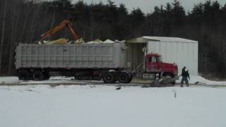 preview picture of video 'Littleton, MA.: Demolition of Abandoned Curtis-Straus Radio Huts (Part 3)'
