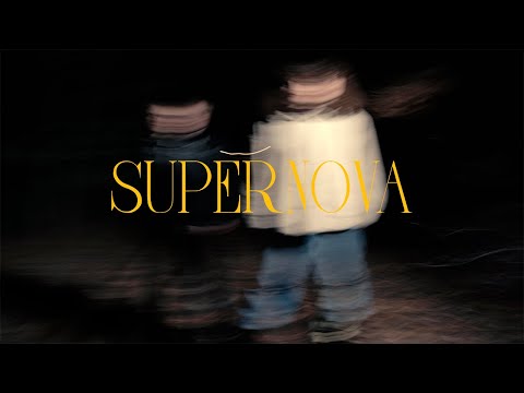Und wieder Oktober ft. Lucie Licht - Supernova (offizielles Musikvideo)