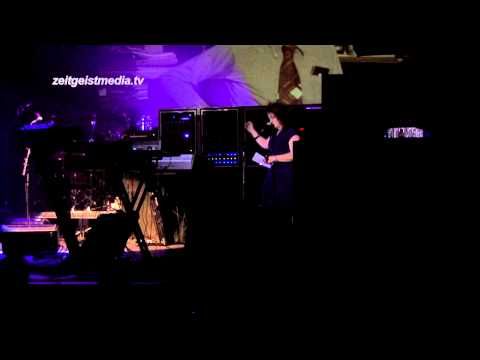 Michelle Moog-Koussa Introduces Erik Norlander and The Galactic Collective At RoSfest 2011