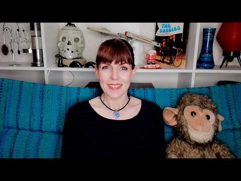 Reviewing 'The Goodies' S1.02 - 'Snooze'