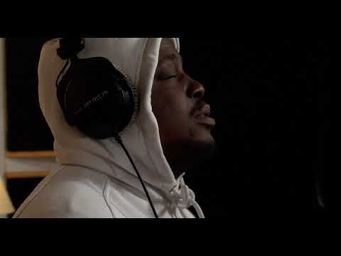 Th Mark, Moose Feat. Negros Tou Moria - Opps (Official Audio)