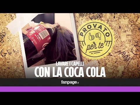 Il cibo a pigmentary nota su un trattamento di faccia Il perossido candeggia la pelle