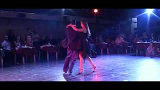 Gustavo Rosas y Gisela Natoli.Tango en La Viruta.Bs As.