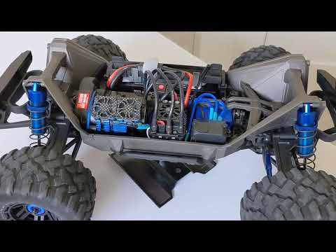Traxxas Maxx with Hobbywing EzRun MAX8 & 4274 2200kV Power System Combo