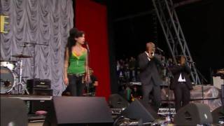 Amy Winehouse - Rehab LIVE at The Glastonbury 2007
