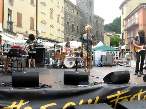The Real Mother Funkers- Memphis Train/Superfly live@Porretta Soul Festival 2011
