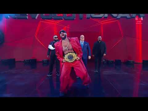 Seth Rollins makes his first entrance as the WWE World Heavyweight Champion | Raw Aug 4, 2025