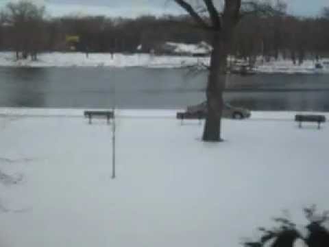 2003-12-20 landspeeder car seen from amtrak train