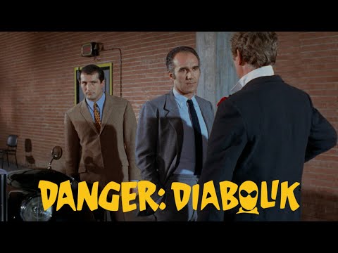 4K Restoration Clip | The Perfect Heist Setup — Police Cash Transport Scene