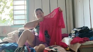 I don't have a wardrobe, so I arranged everything like this.