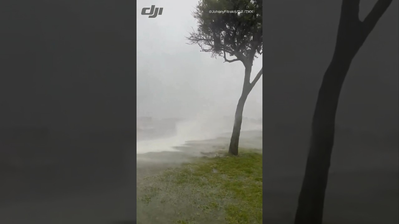 Strong winds, rough seas seen in St. Petersburg as Debby hits Florida #hurricane #weather