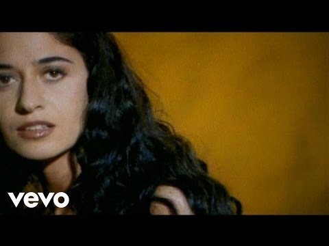 Leda Battisti - L'Acqua Al Deserto (videoclip)