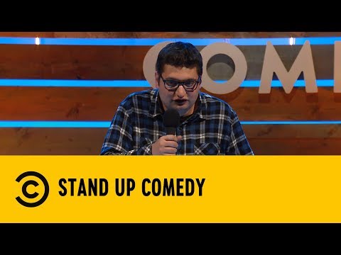 Stand Up Comedy: Il fascino discreto dell'inadeguatezza - Tommaso Faoro