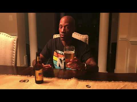 Medalla Premium Light Beer Review (75/100)
