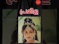 മലയാളിയുവത്വത്തെ ത്രസിപ്പിച്ച മാദക�