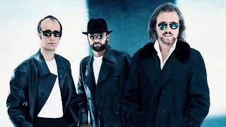 Bee Gees - She Keeps Coming [Live By Request] 2001