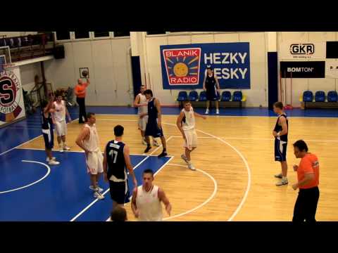 BA Sparta vs Sokol Pražský 16.9.2011 4th Q part1