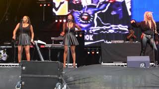 Soul II Soul - A Dream&#39;s A Dream ( Ft, Charlotte Kelly)  - Cool Britannia (Knebworth) 31 - 08 - 2019