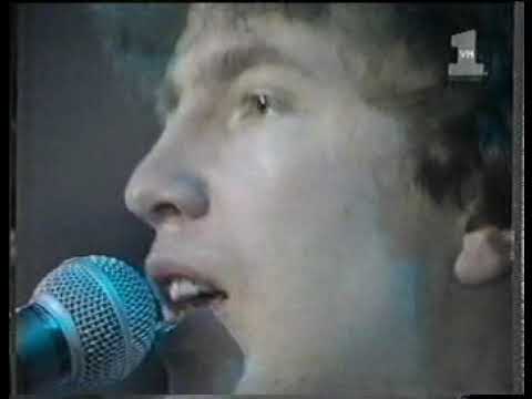 Up Against The Wall - Tom Robinson Band (Revolver 1978)