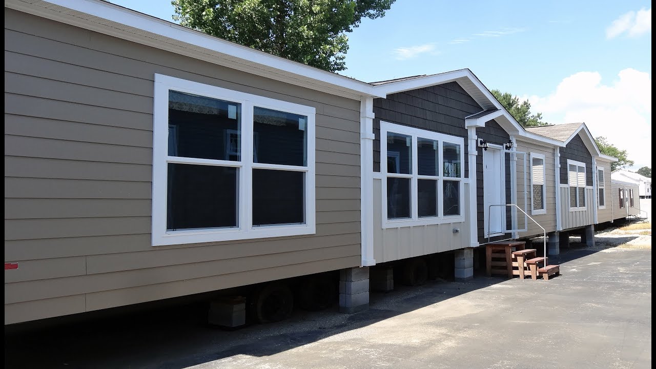 THE REVERE BY SOUTHERN HOME  4 bedroom 2 bath with 1868 sq  ft  28′ X 72′