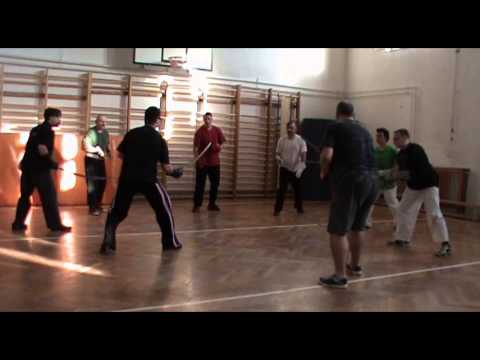 Feltartó szúrás gyakorlása szablyával. Practice of stopping nail with sabre.