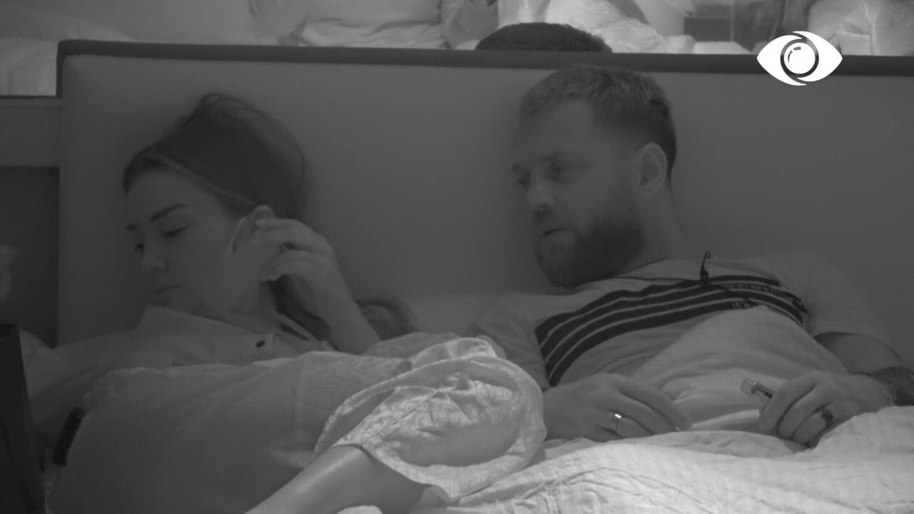 Kiara xheloze: Më acaron me Keisin! Të lezeton kur të ngacmon?