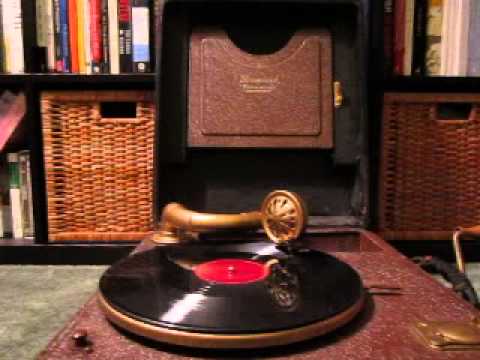 Alagiaz, by Komitas -- Played on a Brunswick Panatrope Portable Phonograph