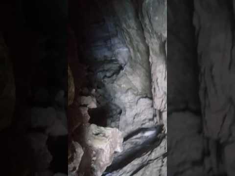 Pestera cu ghiata si pestera comarnic jud.caras-severin