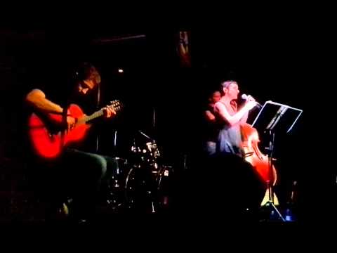 Mara Redeghieri e Dio Valzer "Dimmi bel giovane"