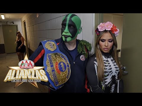 Ivy almost catches Mr. Iguana with Lola Vice backstage - AAA Wrestling Alliances