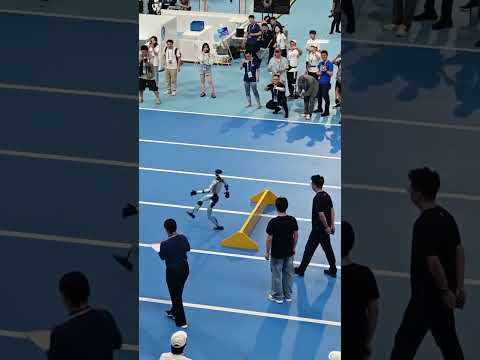 Unitree’s G1 wins obstacle course at the Humanoid Games