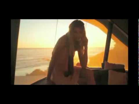 Красивые серфингистки и Modern Tracking!