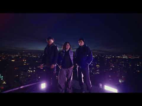 SNIPES x Saucony 'City Lights' Pack