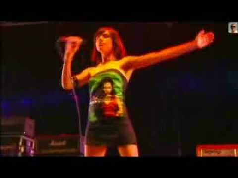 PJ Harvey - Who the fuck - lyrics - Sexy & Live !!! 2004